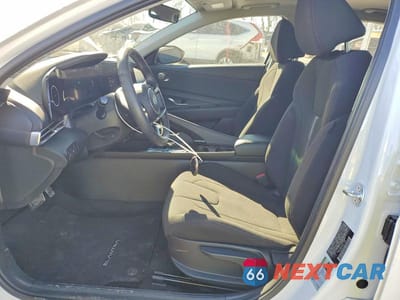 Zdjęcie 7 z 12 samochodu: 2025 HYUNDAI ELANTRA SEL VIN:KMHLS4DG1SU858896 - miniatura