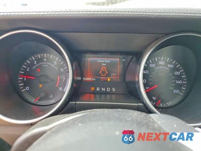 Zdjęcie 9 z 11 samochodu: 2019 FORD MUSTANG VIN:1FA6P8TH3K5124961 - miniatura