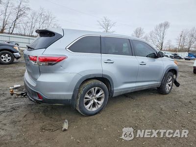 Trzecie zdjęcie samochodu z tyłu: 2015 TOYOTA HIGHLANDER LE VIN:5TDBKRFH1FS223934 - miniatura