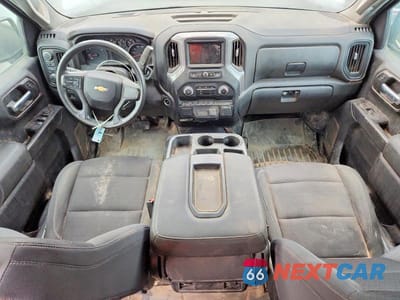 Zdjęcie 8 z 11 samochodu: 2022 CHEVROLET SILVERADO K1500 CUSTOM VIN:3GCPDBEK9NG638369 - miniatura