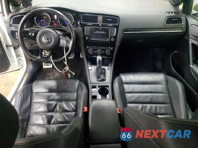 Zdjęcie 8 z 11 samochodu: 2017 VOLKSWAGEN GOLF R VIN:WVWVF7AU7HW074975 - miniatura