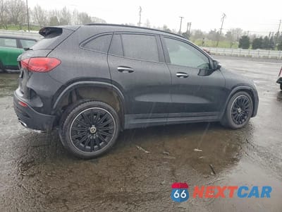 Trzecie zdjęcie samochodu z tyłu: 2025 MERCEDES-BENZ GLA 250 4MATIC VIN:W1N4N4HB3SJ679073 - miniatura