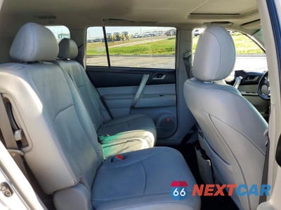 Zdjęcie 11 z 14 samochodu: 2011 TOYOTA HIGHLANDER SE VIN:5TDBK3EH7BS076267 - miniatura