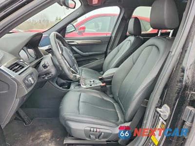 Zdjęcie 7 z 12 samochodu: 2020 BMW X1 XDRIVE28I VIN:WBXJG9C00L5N99220 - miniatura