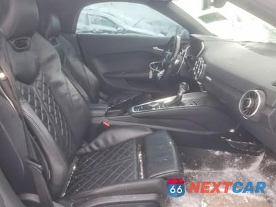 Zdjęcie 10 z 12 samochodu: 2016 AUDI TT VIN:TRUT5CFVXG1001119 - miniatura