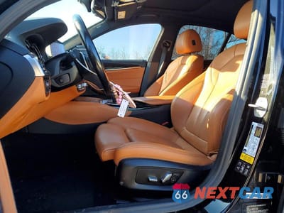 Zdjęcie 7 z 11 samochodu: 2019 BMW 540 XI VIN:WBAJE7C50KG893025 - miniatura