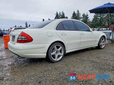 Trzecie zdjęcie samochodu z tyłu: 2009 MERCEDES-BENZ E 350 4MATIC VIN:WDBUF87XX9B399517 - miniatura