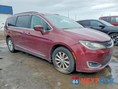 Czwarte zdjęcie samochodu z boku: 2017 CHRYSLER PACIFICA TOURING L VIN:2C4RC1BG2HR569402 - miniatura