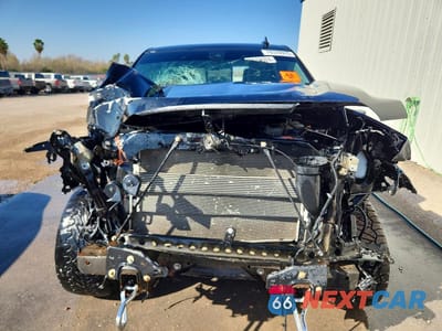 Piąte zdjęcie samochodu w środku: 2021 GMC SIERRA K1500 DENALI VIN:1GTU9FED6MZ198588 - miniatura