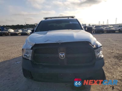 Piąte zdjęcie samochodu w środku: 2023 RAM 1500 CLASSIC TRADESMAN VIN:3C6RR6KT8PG571417 - miniatura