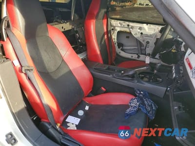 Zdjęcie 10 z 11 samochodu: 2013 MAZDA MX-5 MIATA CLUB VIN:JM1NC2MF4D0229701 - miniatura