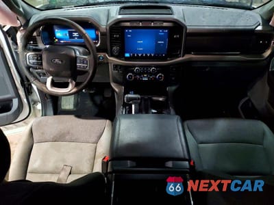 Zdjęcie 8 z 12 samochodu: 2024 FORD F150 LIGHTNING XLT VIN:1FTVW3LK9RWG29110 - miniatura
