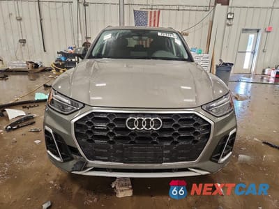 Piąte zdjęcie samochodu w środku: 2025 AUDI Q5 PREMIUM PLUS 45 VIN:WA1EAAFY1S2012052 - miniatura