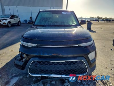 Piąte zdjęcie samochodu w środku: 2020 KIA SOUL LX VIN:KNDJ23AU8L7015195 - miniatura