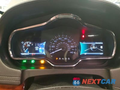 Zdjęcie 9 z 12 samochodu: 2015 LINCOLN MKT VIN:2LMHJ5AT1FBL02670 - miniatura