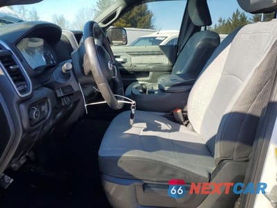 Zdjęcie 7 z 12 samochodu: 2021 RAM 2500 BIG HORN VIN:3C6UR5JL6MG628196 - miniatura