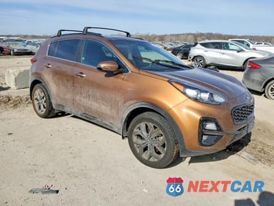 Czwarte zdjęcie samochodu z boku: 2020 KIA SPORTAGE S VIN:KNDP6CAC6L7803320 - miniatura