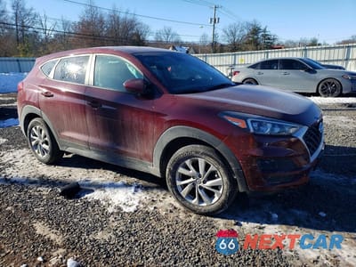Czwarte zdjęcie samochodu z boku: 2019 HYUNDAI TUCSON SE VIN:KM8J2CA41KU978032 - miniatura