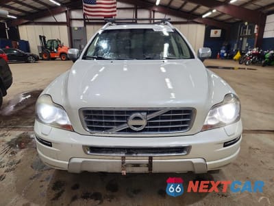 Piąte zdjęcie samochodu w środku: 2014 VOLVO XC90 3.2 VIN:YV4952CZ2E1689827 - miniatura