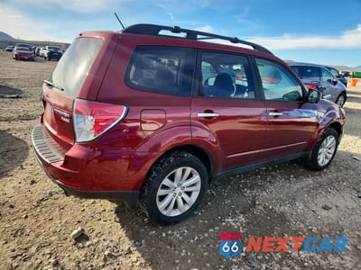 Trzecie zdjęcie samochodu z tyłu: 2012 SUBARU FORESTER 2.5X PREMIUM VIN:JF2SHADCXCH406113 - miniatura