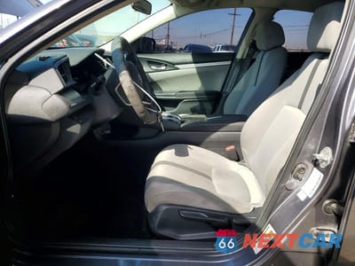 Zdjęcie 7 z 12 samochodu: 2018 HONDA CIVIC LX VIN:2HGFC2F54JH524461 - miniatura
