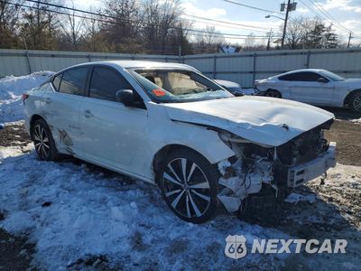 Czwarte zdjęcie samochodu z boku: 2019 NISSAN ALTIMA SR VIN:1N4BL4CW8KC219268 - miniatura