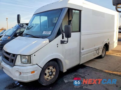 2012 ISUZU NPR-HD DELIVERY TRUCK JALB4T176C7W00476 - główne zdjęcie licytacji z USA - miniatura