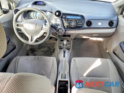 Zdjęcie 8 z 12 samochodu: 2010 HONDA INSIGHT EX VIN:JHMZE2H76AS025687 - miniatura