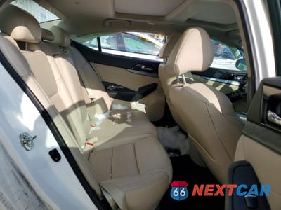 Zdjęcie 10 z 12 samochodu: 2017 NISSAN MAXIMA 3.5S VIN:1N4AA6AP9HC384893 - miniatura