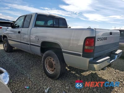 Drugie zdjęcie samochodu z przodu: 2000 DODGE RAM 2500 VIN:3B7KC23Z7YG147669 - miniatura