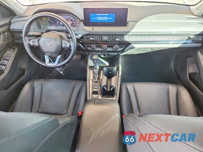 Zdjęcie 8 z 12 samochodu: 2024 HONDA ACCORD TOURING HYBRID VIN:1HGCY2F80RA049187 - miniatura