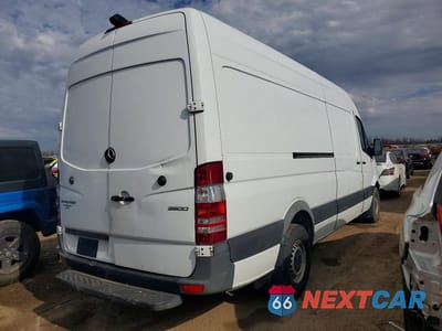 Trzecie zdjęcie samochodu z tyłu: 2018 MERCEDES BENZ SPRINTER 2500 VIN:WD3PE8CD7JP584980 - miniatura