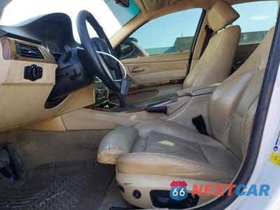 Zdjęcie 7 z 11 samochodu: 2007 BMW 335 I VIN:WBAVB73547PA86981 - miniatura