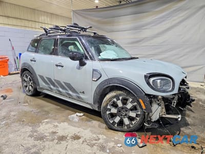 Czwarte zdjęcie samochodu z boku: 2024 MINI COOPER S COUNTRYMAN ALL4 VIN:WMZ83BR00R3S21103 - miniatura