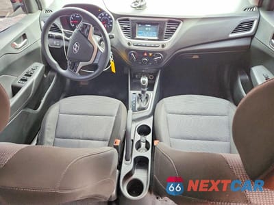 Zdjęcie 8 z 11 samochodu: 2019 HYUNDAI ACCENT SE VIN:3KPC24A35KE074144 - miniatura