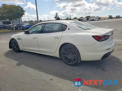 Drugie zdjęcie samochodu z przodu: 2022 MASERATI QUATTROPORTE MODENA VIN:ZAM56YPM2NX393148 - miniatura