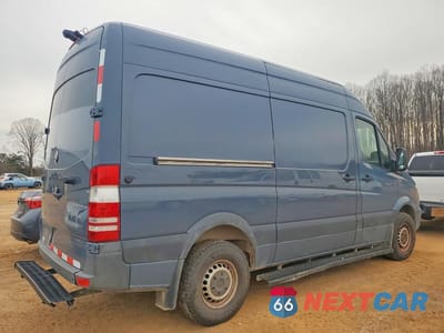 Trzecie zdjęcie samochodu z tyłu: 2018 MERCEDES BENZ SPRINTER 2500 DELIVERY VAN VIN:WD3PE7CD9JP630786 - miniatura