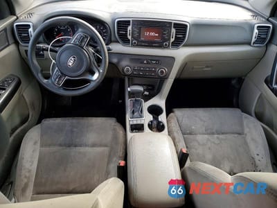 Zdjęcie 8 z 11 samochodu: 2017 KIA SPORTAGE LX VIN:KNDPMCAC4H7229782 - miniatura