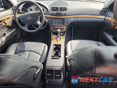 Zdjęcie 8 z 11 samochodu: 2008 MERCEDES-BENZ E 350 VIN:WDBUF56X68B234675 - miniatura