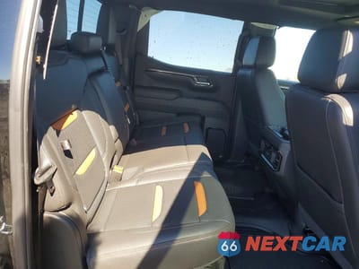 Zdjęcie 10 z 11 samochodu: 2025 GMC SIERRA K1500 AT4 VIN:3GTUUEE86SG319810 - miniatura