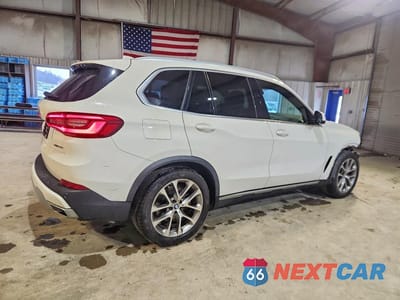 Trzecie zdjęcie samochodu z tyłu: 2019 BMW X5 XDRIVE40I VIN:5UXCR6C55KLK87171 - miniatura