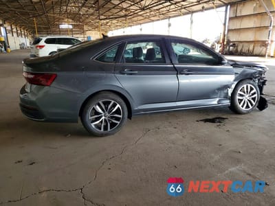 Trzecie zdjęcie samochodu z tyłu: 2026 VOLKSWAGEN JETTA SE VIN:3VW7W7BU8TM002440 - miniatura