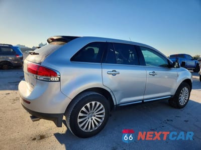 Trzecie zdjęcie samochodu z tyłu: 2013 LINCOLN MKX VIN:2LMDJ6JK2DBL04730 - miniatura