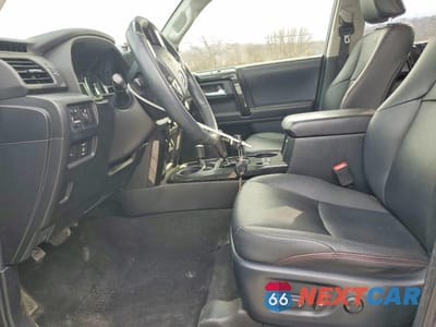 Zdjęcie 7 z 12 samochodu: 2019 TOYOTA 4RUNNER SR5/SR5 PREMIUM VIN:JTEBU5JR6K5691821 - miniatura