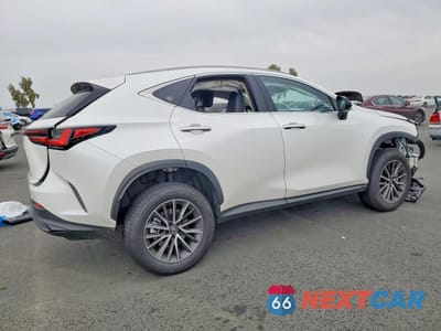 Trzecie zdjęcie samochodu z tyłu: 2025 LEXUS NX 350H BASE VIN:JTJGKCEZ6S5036151 - miniatura