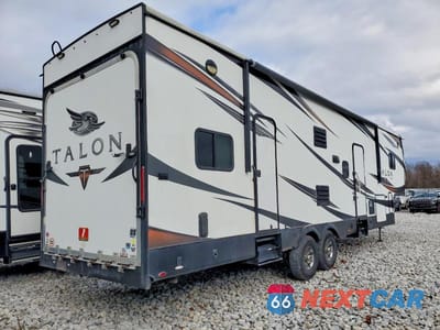 Czwarte zdjęcie samochodu z boku: 2018 JAYCO RV TRAILER VIN:1UJCJSBU7J18A0050 - miniatura
