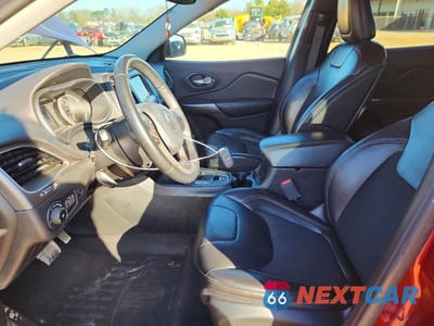 Zdjęcie 7 z 13 samochodu: 2019 JEEP CHEROKEE LATITUDE PLUS VIN:1C4PJLLX8KD313170 - miniatura