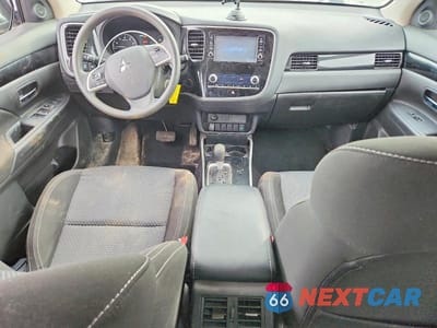 Zdjęcie 8 z 12 samochodu: 2020 MITSUBISHI OUTLANDER SE VIN:JA4AZ3A32LZ045035 - miniatura