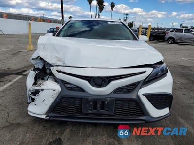 Piąte zdjęcie samochodu w środku: 2023 TOYOTA CAMRY SE NIGHT SHADE VIN:4T1G11AK8PU150258 - miniatura