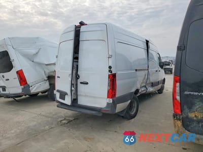 Trzecie zdjęcie samochodu z tyłu: 2022 MERCEDES-BENZ SPRINTER 3500 VIN:W1Y8EC3Y9NT083324 - miniatura